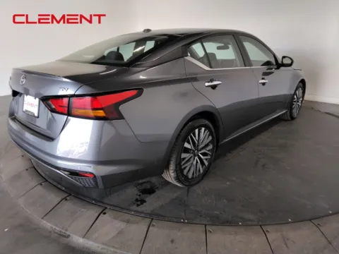 More photos of 2024 Nissan Altima 2.5 SV at Clement Pre-Owned, MO