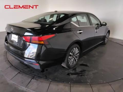 More photos of 2025 Nissan Altima 2.5 SV at Clement Pre-Owned, MO
