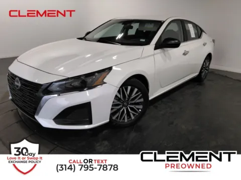White 2025 Nissan Altima 2.5 SV for sale in Florissant, MO