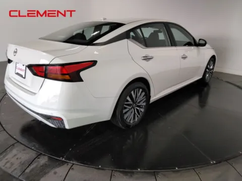 More photos of 2025 Nissan Altima 2.5 SV at Clement Pre-Owned, MO