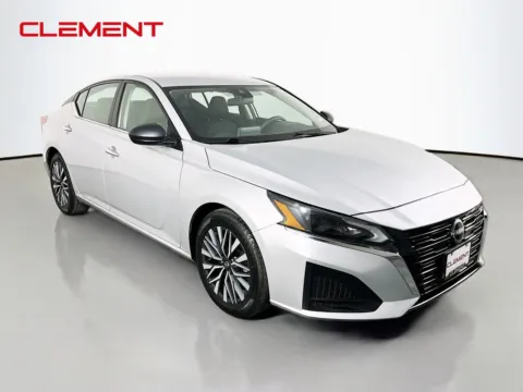 More photos of 2024 Nissan Altima 2.5 SV at Clement Pre-Owned, MO