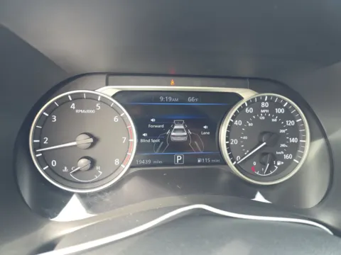 Photos of 2025 Nissan Sentra SR for sale in Florissant, MO at Clement Pre-Owned