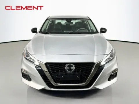 Another view of 2022 Nissan Altima 2.5 SR for sale in Florissant, MO at Clement Pre-Owned