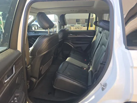 More photos of 2022 Jeep Grand Cherokee 4xe at Clement Pre-Owned, MO