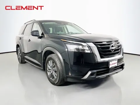 More photos of 2024 Nissan Pathfinder SV at Clement Pre-Owned, MO