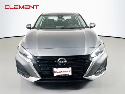 Another view of 2023 Nissan Altima 2.5 SV for sale in Florissant, MO at Clement Pre-Owned