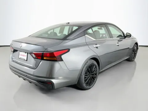 More photos of 2025 Nissan Altima 2.5 SV at Clement Pre-Owned, MO