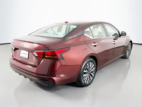 More photos of 2025 Nissan Altima 2.5 SV at Clement Pre-Owned, MO