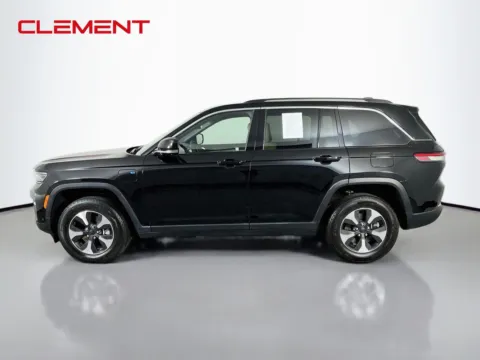 More photos of 2022 Jeep Grand Cherokee 4xe at Clement Pre-Owned, MO