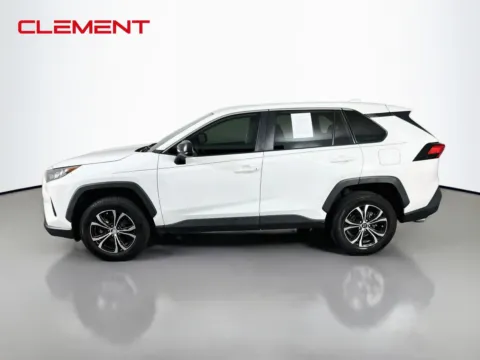 More photos of 2022 Toyota RAV4 LE at Clement Pre-Owned, MO