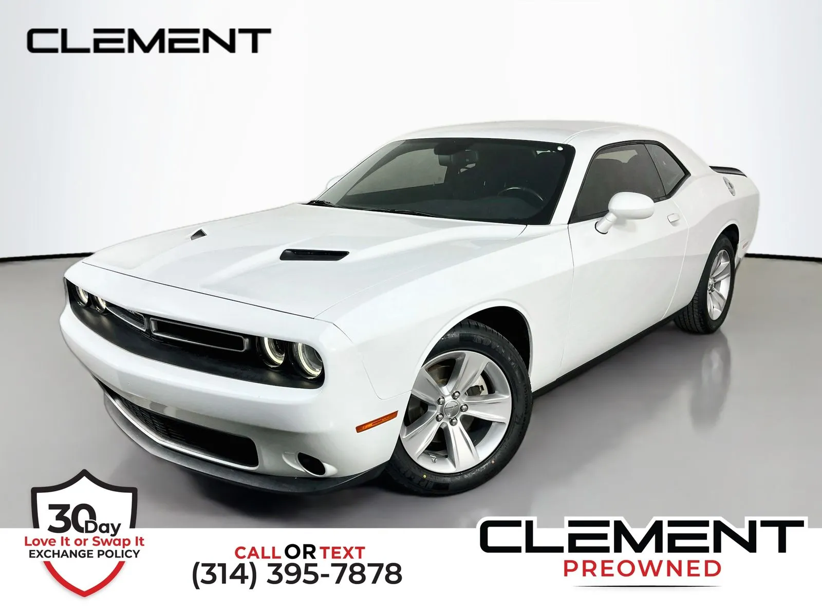 White 2023 Dodge Challenger SXT for sale in Florissant, MO