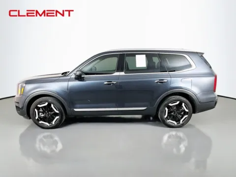 More photos of 2024 Kia Telluride S at Clement Pre-Owned, MO