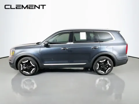 More photos of 2024 Kia Telluride S at Clement Pre-Owned, MO