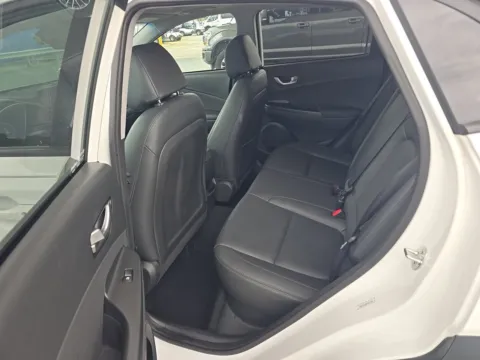 More photos of 2022 Hyundai Kona Limited at Clement Pre-Owned, MO