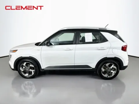 More photos of 2023 Hyundai Venue Limited at Clement Pre-Owned, MO