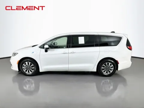 More photos of 2023 Chrysler Pacifica Hybrid Touring L at Clement Pre-Owned, MO