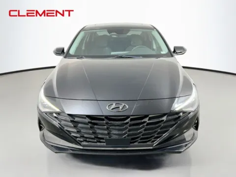 Another view of 2022 Hyundai Elantra Limited for sale in Florissant, MO at Clement Pre-Owned
