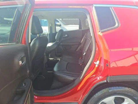 More photos of 2018 Jeep Compass Latitude at Clement Pre-Owned, MO