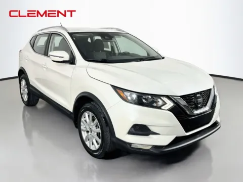 More photos of 2020 Nissan Rogue Sport SV at Clement Pre-Owned, MO