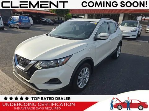 White 2020 Nissan Rogue Sport SV for sale in Florissant, MO