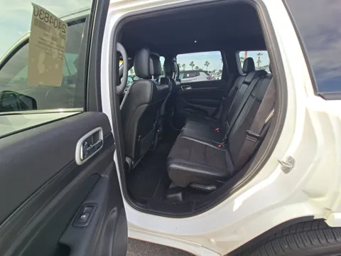 More photos of 2020 Jeep Grand Cherokee Altitude at Clement Pre-Owned, MO