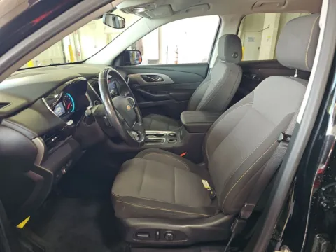 Another view of 2020 Chevrolet Traverse LT for sale in Florissant, MO at Clement Pre-Owned