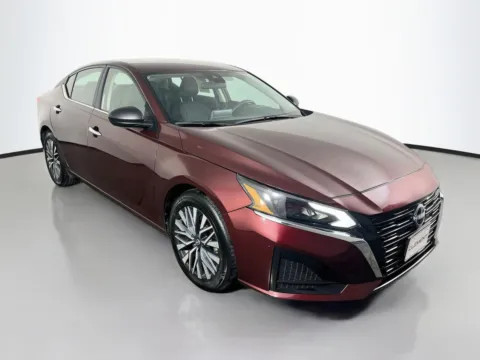 Another view of 2025 Nissan Altima 2.5 SV for sale in Florissant, MO at Clement Pre-Owned