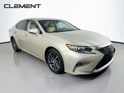 More photos of 2017 Lexus ES 350 at Clement Pre-Owned, MO