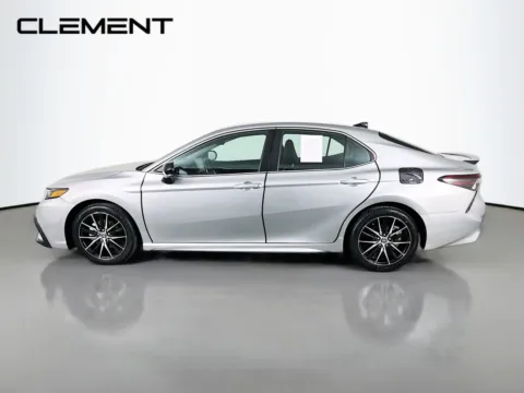 More photos of 2023 Toyota Camry SE at Clement Pre-Owned, MO
