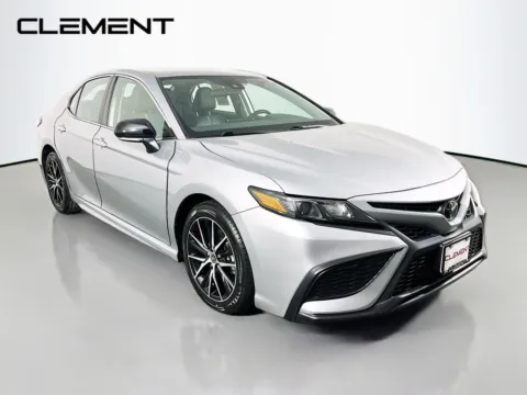 More photos of 2023 Toyota Camry SE at Clement Pre-Owned, MO