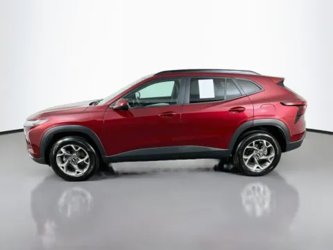 More photos of 2025 Chevrolet Trax LT at Clement Pre-Owned, MO