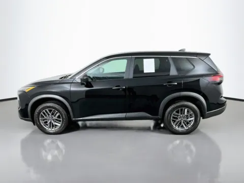 More photos of 2024 Nissan Rogue S at Clement Pre-Owned, MO
