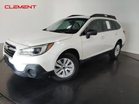 White 2018 Subaru Outback 2.5i for sale in Florissant, MO