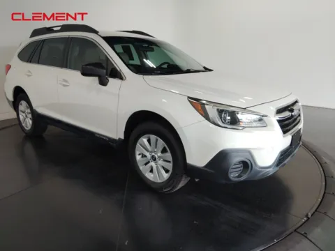 Another view of 2018 Subaru Outback 2.5i for sale in Florissant, MO at Clement Pre-Owned