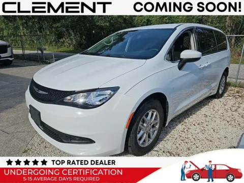 White 2023 Chrysler Voyager LX for sale in Florissant, MO