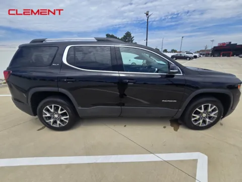 More photos of 2023 GMC Acadia SLT at Clement Pre-Owned, MO