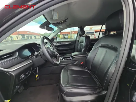 Another view of 2022 Jeep Grand Cherokee Limited for sale in Florissant, MO at Clement Pre-Owned
