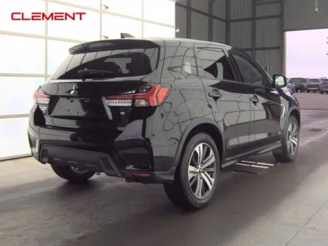 More photos of 2021 Mitsubishi Outlander Sport 2.0 SE at Clement Pre-Owned, MO