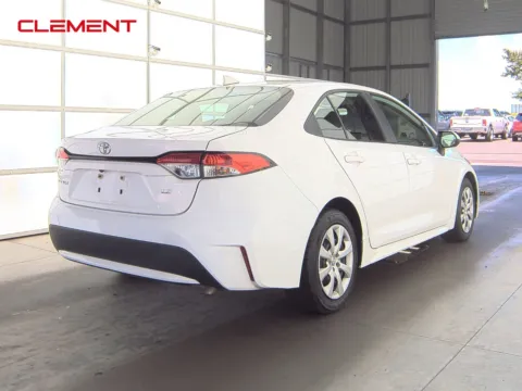More photos of 2022 Toyota Corolla LE at Clement Pre-Owned, MO