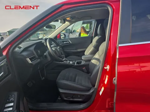 Another view of 2023 Mitsubishi Outlander SE for sale in Florissant, MO at Clement Pre-Owned