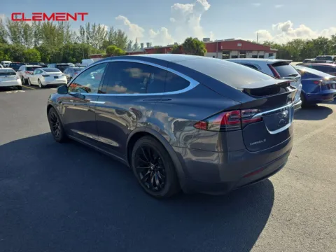 More photos of 2018 Tesla Model X P100D at Clement Pre-Owned, MO