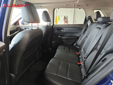 More photos of 2022 Nissan Rogue SV at Clement Pre-Owned, MO