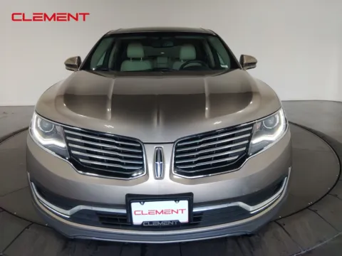 Photos of 2018 Lincoln MKX Select for sale in Florissant, MO at Clement Pre-Owned