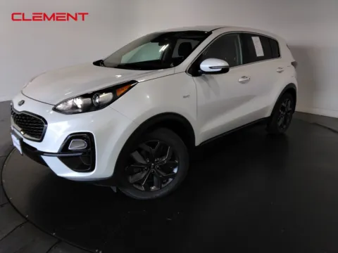 White 2022 Kia Sportage LX for sale in Florissant, MO