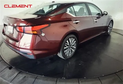 More photos of 2024 Nissan Altima 2.5 SV at Clement Pre-Owned, MO