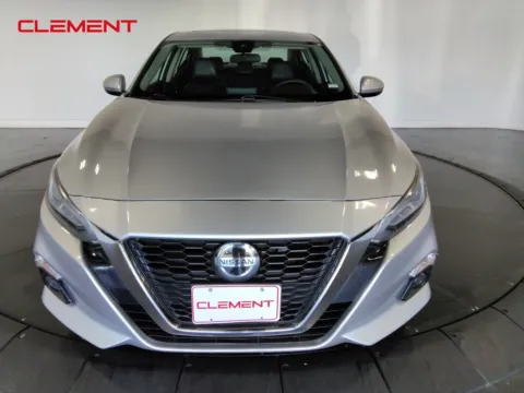 Photos of 2022 Nissan Altima 2.5 SL for sale in Florissant, MO at Clement Pre-Owned
