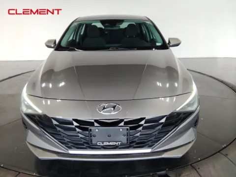 Photos of 2022 Hyundai Elantra SE for sale in Florissant, MO at Clement Pre-Owned