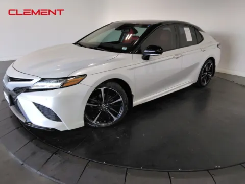 White 2018 Toyota Camry XSE V6 for sale in Florissant, MO