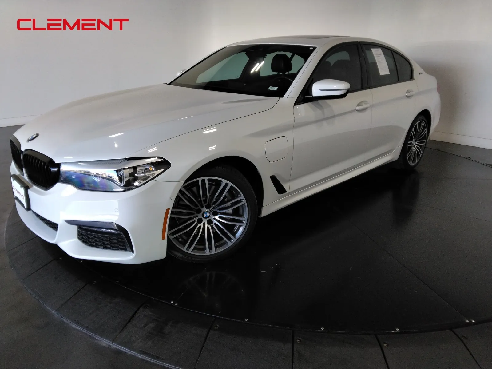 White 2019 BMW 5 Series 530e iPerformance for sale in Florissant, MO