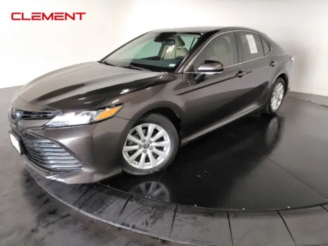 Red 2019 Toyota Camry L for sale in Florissant, MO